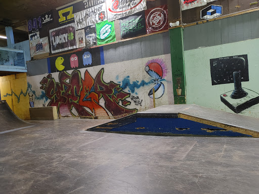 Bicycle Store «C T Bike», reviews and photos, 80 South St, Bristol, CT 06010, USA