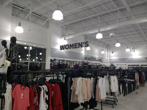 Department Store «Saks OFF 5TH», reviews and photos, 3885 Eagan Outlets Pkwy, Eagan, MN 55122, USA