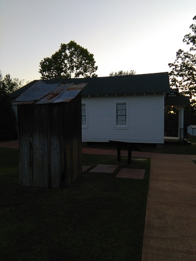 Attraction «Elvis Presley Birthplace», reviews and photos, 306 Elvis Presley Dr, Tupelo, MS 38801, USA
