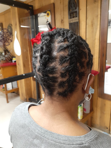 Hair Salon «James & Co Hair Syling Salon», reviews and photos, 137 E Grant St, Lancaster, PA 17602, USA