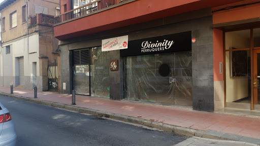 Divinity Perruquers en Vic, Barcelona