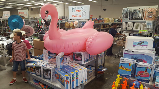 Home Goods Store «Tuesday Morning», reviews and photos, 391 E Imperial Hwy, La Habra, CA 90631, USA