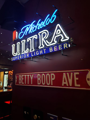 Bar & Grill «The Crossing Bar & Grill», reviews and photos, 7281 Hacks Cross Rd, Olive Branch, MS 38654, USA