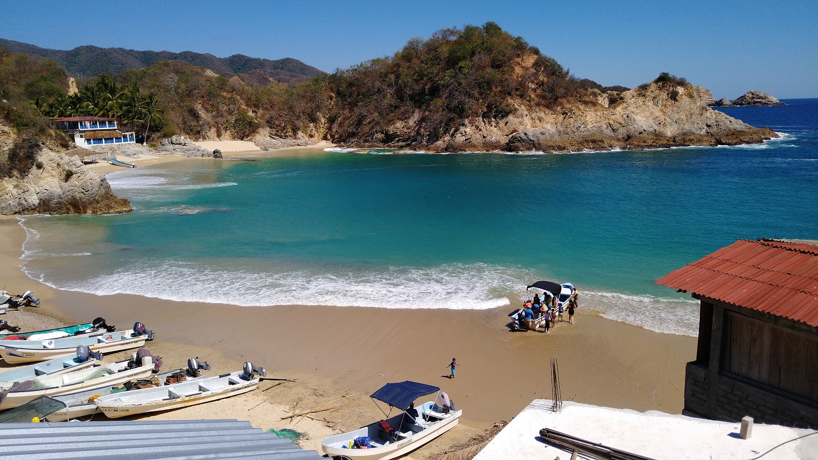 Zdjęcie Playa Pichilinguillo z powierzchnią drobny beżowy piasek