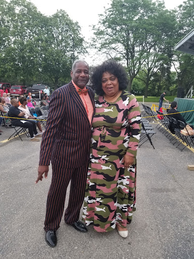 Park «Salter Memorial Park», reviews and photos, 19430 Harper Ave, Harper Woods, MI 48225, USA