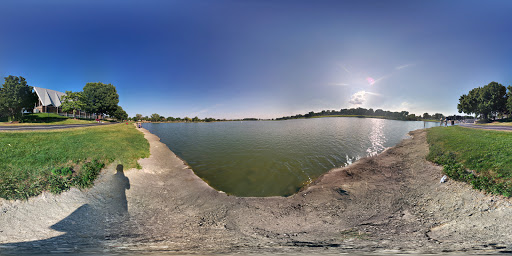 Golf Course «Lake Park Golf Course & Marina», reviews and photos, 1015 Howard Ave, Des Plaines, IL 60018, USA