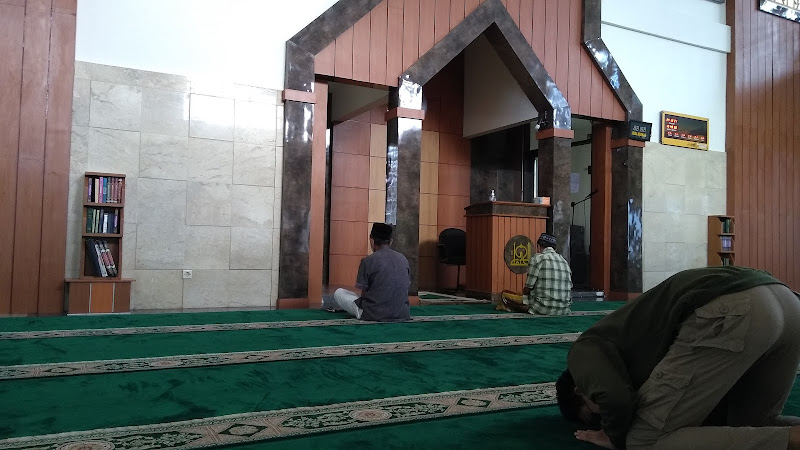 Masjid Jami Al Hikmah - Puri Cipageran Indah 2