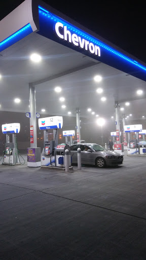 Gas Station «Chevron», reviews and photos, 993 Lawson Ave, Woodburn, OR 97071, USA