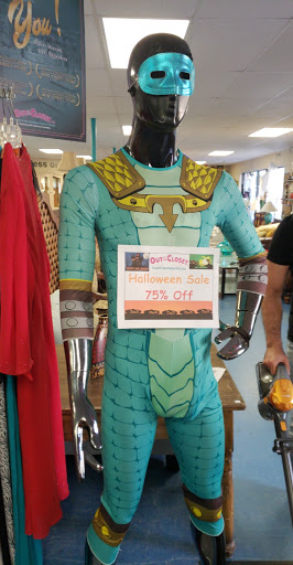 Thrift Store «Out of the Closet Thrift Store», reviews and photos, 2097 Wilton Dr, Wilton Manors, FL 33305, USA