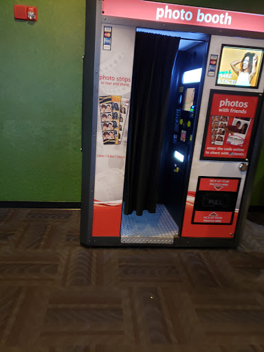 Movie Theater «AMC West Chester 18», reviews and photos, 9415 Civic Centre Blvd, West Chester Township, OH 45069, USA