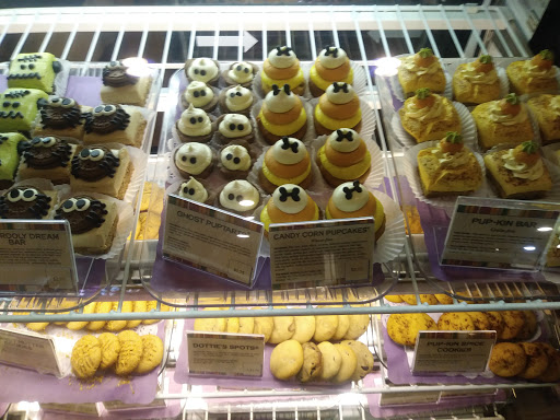 Pet Supply Store «Three Dog Bakery Inc», reviews and photos, 13904 Town Center Blvd # 200, Noblesville, IN 46060, USA