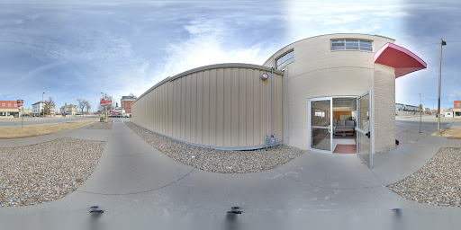 Furniture Store «Jeff Jones Furniture On Consignment», reviews and photos, 803 3rd Ave SE, Cedar Rapids, IA 52403, USA