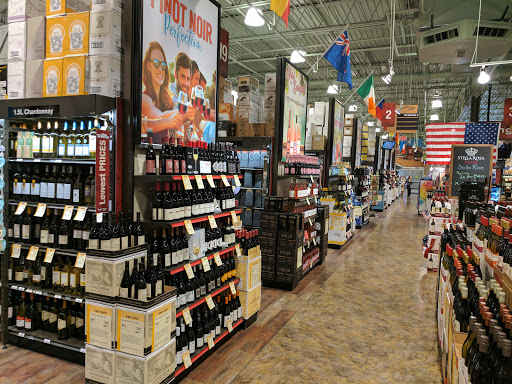 Wine Store «Total Wine & More», reviews and photos, 17300 W Bluemound Rd #200, Brookfield, WI 53045, USA