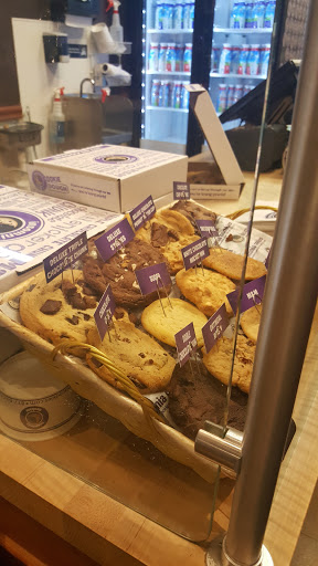 Cookie Shop «Insomnia Cookies», reviews and photos, 12101 University Blvd #225, Orlando, FL 32817, USA