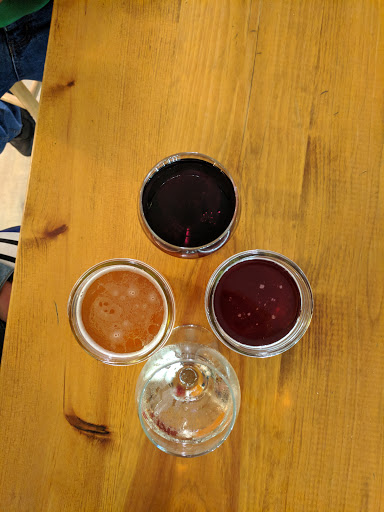 Oyster Bar Restaurant «Triton Craft Beer and Oyster Bar», reviews and photos, 308 Centre St, Beach Haven, NJ 08008, USA