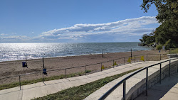 Foto von Colchester Beach und die siedlung