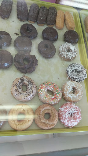Donut Shop «Queen Donuts & Bakery», reviews and photos, 1108 W St Mary’s Rd, Tucson, AZ 85745, USA