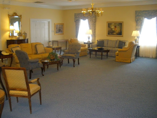 Funeral Home «Schrader Funeral Home & Crematory», reviews and photos, 14960 Manchester Rd, Ballwin, MO 63011, USA