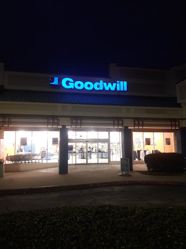 Thrift Store «Goodwill», reviews and photos
