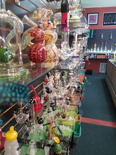 Tobacco Shop «The Smoking Gift Headquarters (Manitou Springs)», reviews and photos, 918 Manitou Ave, Manitou Springs, CO 80829, USA