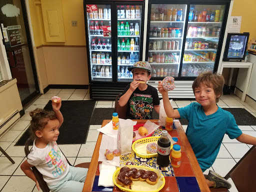 Donut Shop «Donuts & Coffee», reviews and photos, 216 E Rusk St, Rockwall, TX 75087, USA