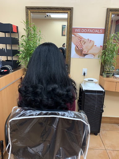 Beauty Salon «Aaina Beauty Salon», reviews and photos, 337 S Broadway, Hicksville, NY 11801, USA