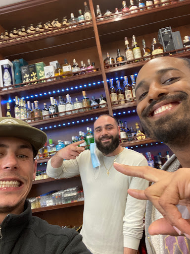 Liquor Store «Holly Market», reviews and photos, 491 Laurel St, San Carlos, CA 94070, USA