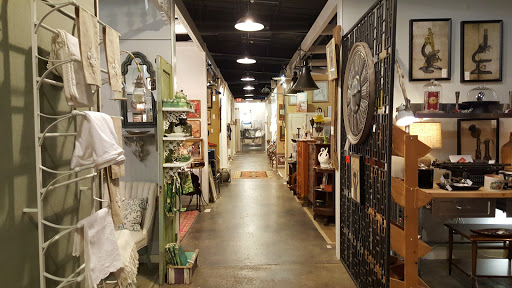 Antique Store «Madison Markets ~ Antiques & Interiors», reviews and photos, 144 Academy St, Madison, GA 30650, USA