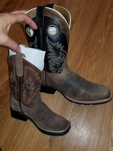 Boot Store «Beth West», reviews and photos, 16315 WA-9, Snohomish, WA 98296, USA