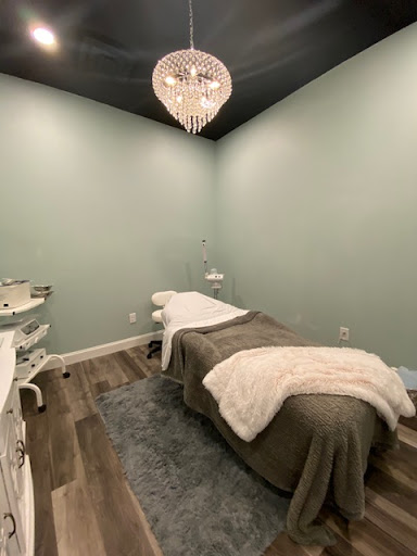 Beauty Salon «Cut To the Chase Salon», reviews and photos, 37 Central Square, Chelmsford, MA 01824, USA