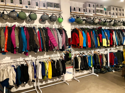 Outdoor Sports Store «Last Minute Gear», reviews and photos, 3156 24th St, San Francisco, CA 94110, USA