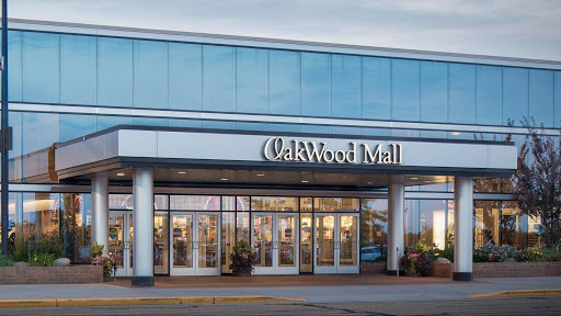 Shopping Mall «Oakwood Mall», reviews and photos, 4800 Golf Rd, Eau Claire, WI 54701, USA