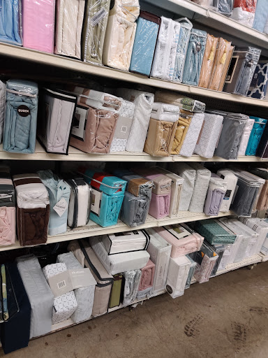 Discount Store «Bargain Hunt», reviews and photos, 3137 Dixie Hwy, Erlanger, KY 41018, USA