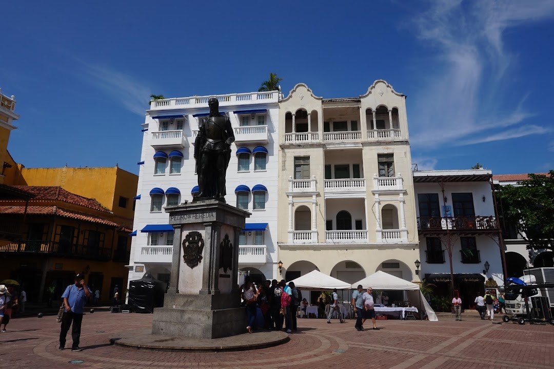 Monumento a Don Pedro de Heredia