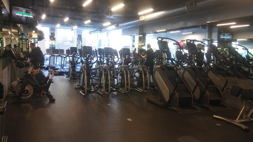 Gym «Wicker Park Fitness», reviews and photos, 1735 W Division St #1, Chicago, IL 60622, USA