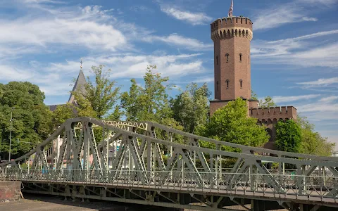 Drehbrücke im Rheinauhafen image