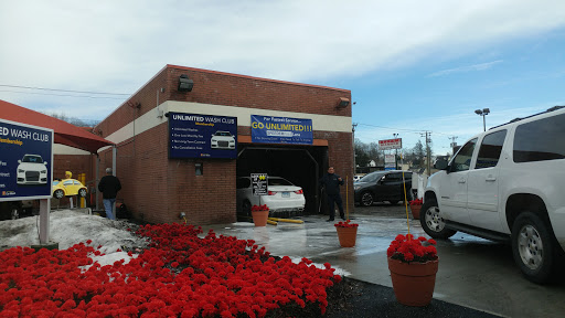 Car Wash «Russell Speeders Car Wash of Norwalk», reviews and photos, 297 Main Ave, Norwalk, CT 06851, USA