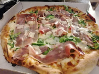 Plats et boissons du Restaurant Nando Pizza à Toulon - n°1