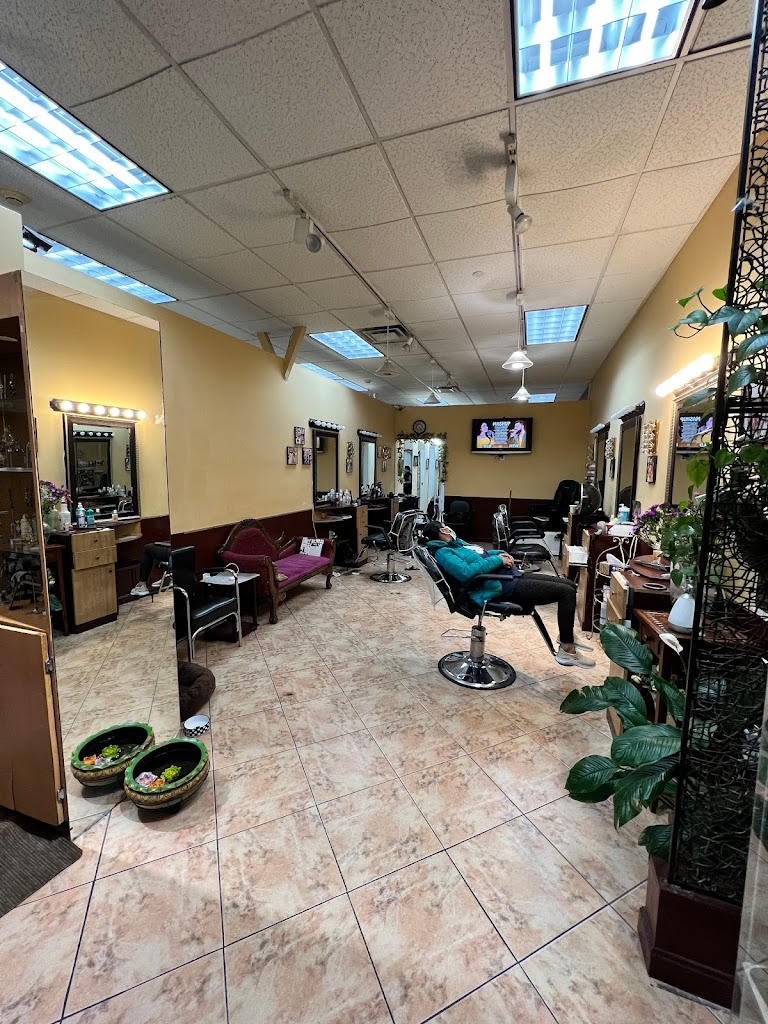 Neelu's Khubsoorat Beauty Salon 11801