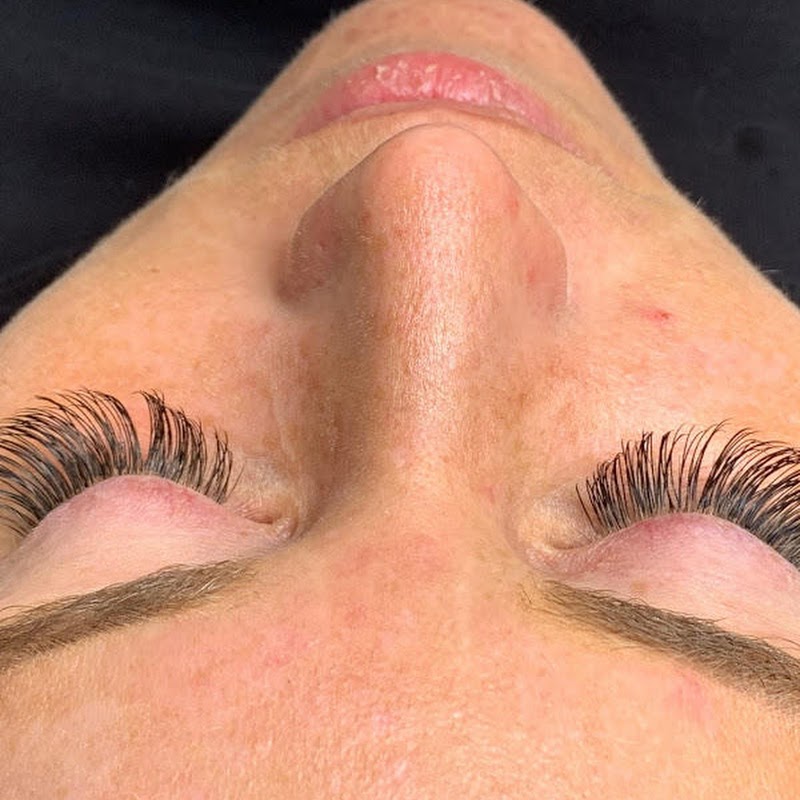 Amazing Lash Studio