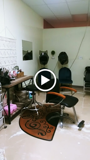 Beauty Salon «Serenity Hair Salon», reviews and photos, 605 Orange Ave, Fort Pierce, FL 34950, USA