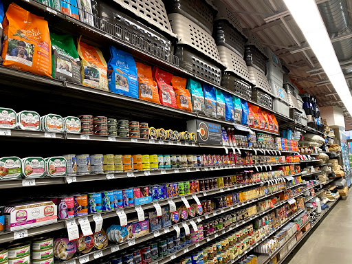 Pet Supply Store «Unleashed by Petco», reviews and photos, 81 7th Ave, Brooklyn, NY 11217, USA