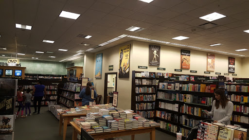 Book Store «Barnes & Noble», reviews and photos, 2000 E Rio Salado Pkwy #1032, Tempe, AZ 85281, USA