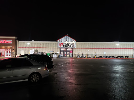 Home Improvement Store «Tractor Supply Co.», reviews and photos, 621 River Rd, Puyallup, WA 98371, USA
