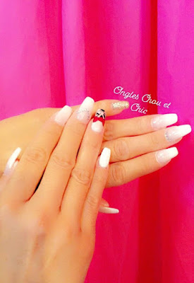 Ongles Chou et Chic à Damprichard