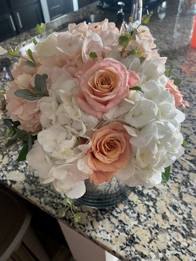 Florist «Simply Blessed Flowers and Gifts», reviews and photos, 9200 Lebanon Rd #22, Frisco, TX 75035, USA