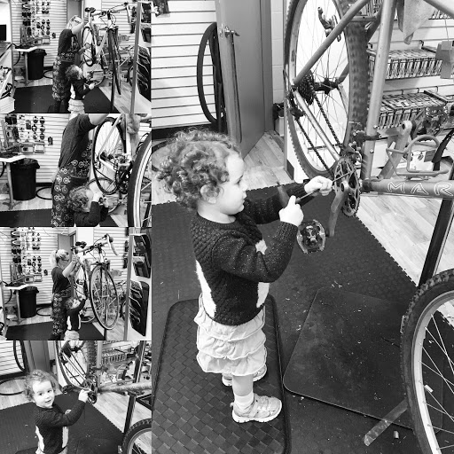 Bicycle Store «Seven Spokes Bike Shop», reviews and photos, 1044 Cleveland Ave S, St Paul, MN 55116, USA