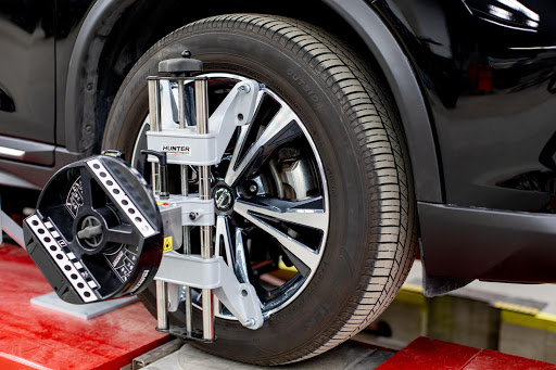 Auto Body Shop «Schaefer Autobody Centers - Webster Groves, MO», reviews and photos, 50 N Gore Ave, Webster Groves, MO 63119, USA