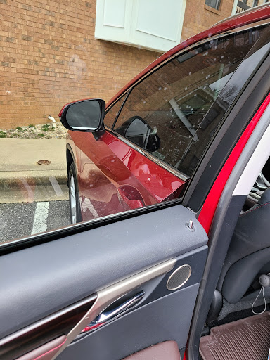 Lexus Dealer «Lindsay Lexus of Alexandria», reviews and photos, 3410 King St, Alexandria, VA 22302, USA