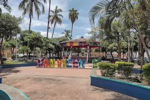 Plaza Pública de San Vicente image